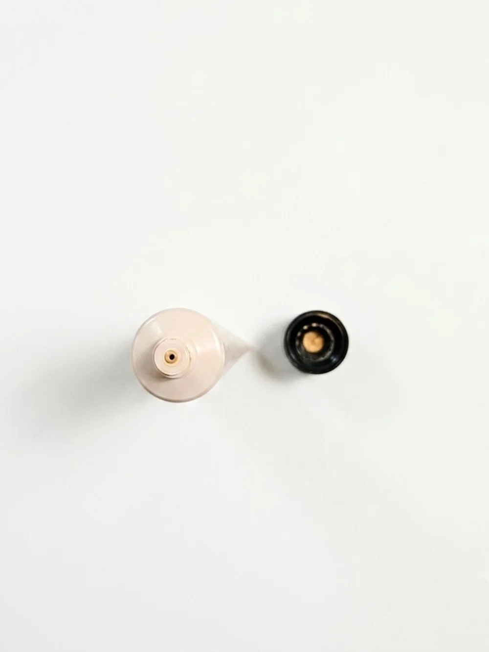 Mary Kay TimeWise Luminous-Wear Liquid Foundation Beige 8